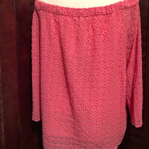 NWT Tommy Hilfiger Sz L Magenta Eyelet Off the Shoulder Top - Picture 2 of 9